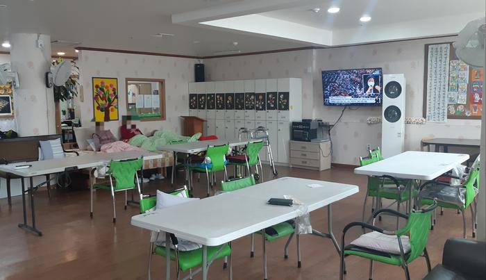 235149625_KOMHVPS9_0715dc00d7488da3e6a985494429a3ad228225bf.jpg 이미지크게보기