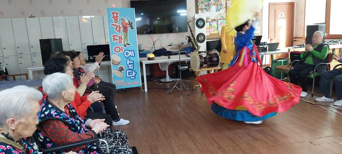 235149625_KmqhnwjQ_3315521677865c7f43ce6a66dd63571e3c84b57d.jpg 이미지크게보기