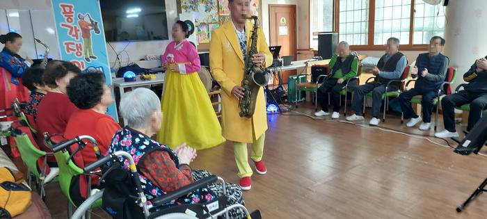 235149625_P9I0Foq2_0c5b2cc1f44d662b0d08177cf87e65ad1c6e477f.jpg 이미지크게보기