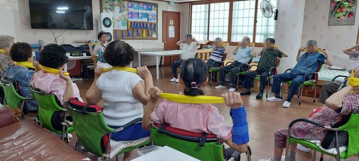 235149625_QR60xMHO_0b997ba69866fc522422b3e3bc3434cb59749651.jpg 이미지크게보기