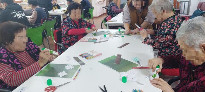 235149625_arxgZVsk_c8418d9c099e98831c472fb2066228132f050a7b.jpg 이미지크게보기