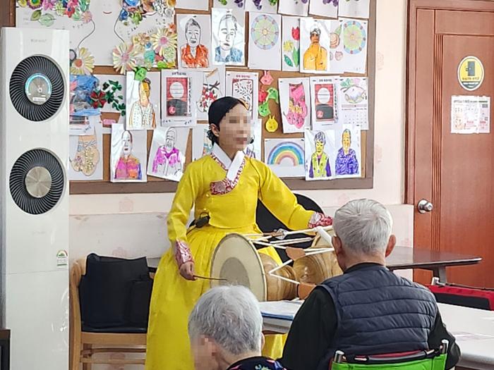 235149625_tT8ziAJv_547ff7fd956abd47e46a52fc0a59e89bfebd7cce.jpg 이미지크게보기