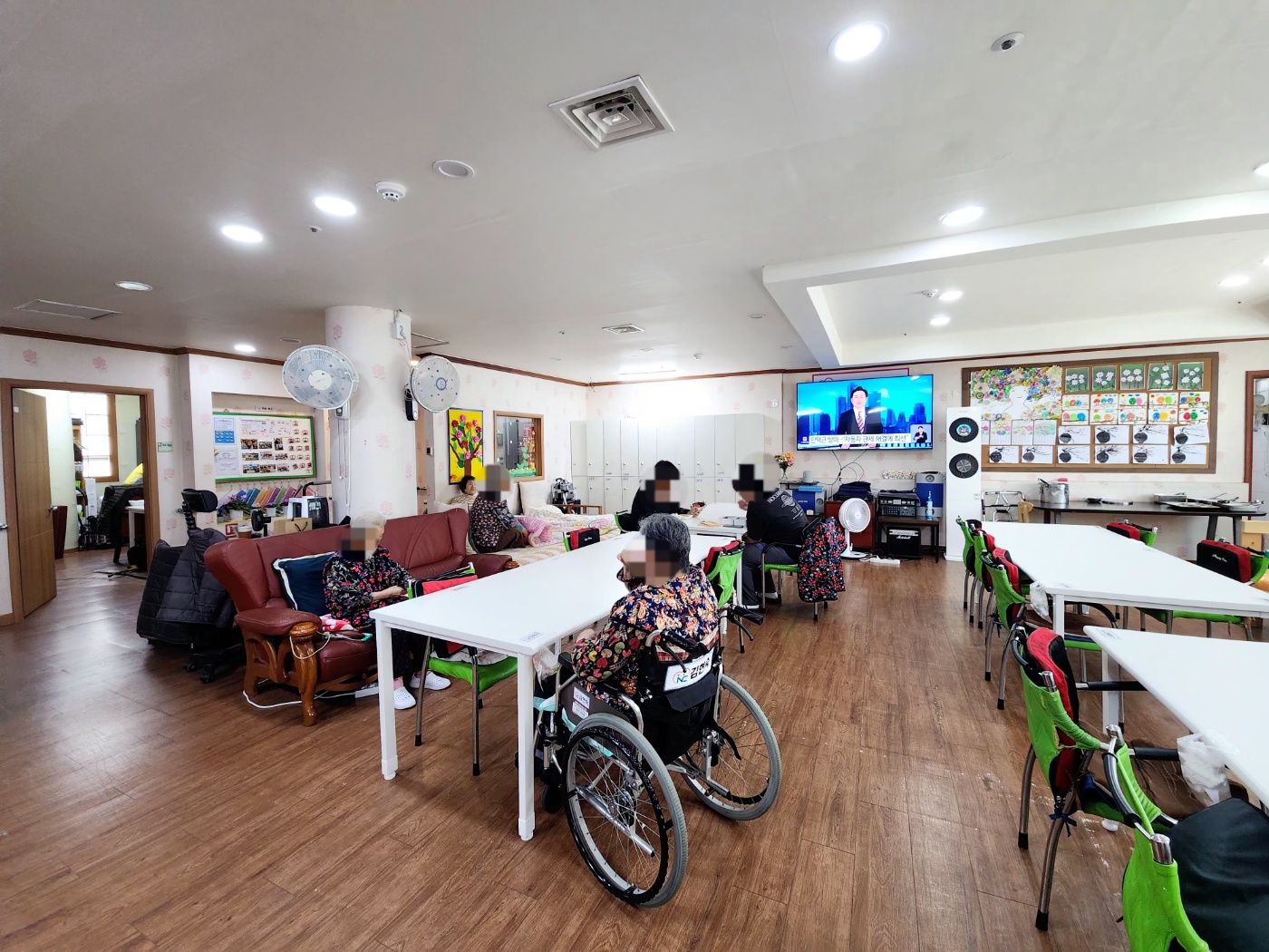 2944258182_z2pur80Q_9b8deb130c4face6cb3f4d035ffdf1a27cc2505d.jpg 이미지크게보기